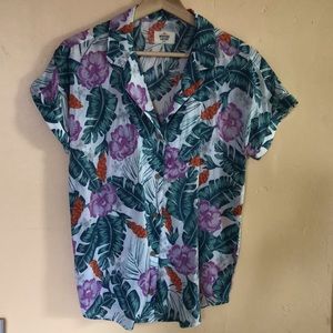 Marine layer lightweight button-up short sleeve shirt, small